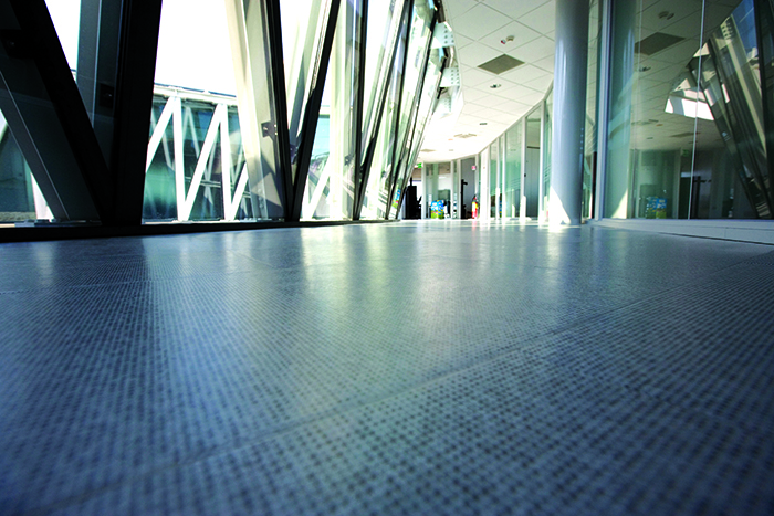 山東塑膠地板廠家